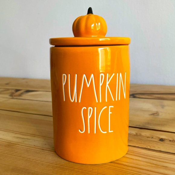 Brand new RAE DUNN “Pumpkin Spice” candle - Picture 2 of 10